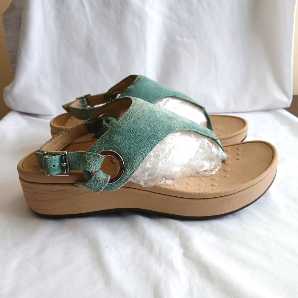 Vionic Podiatrist Designed Platform Thong Sandals - image 2